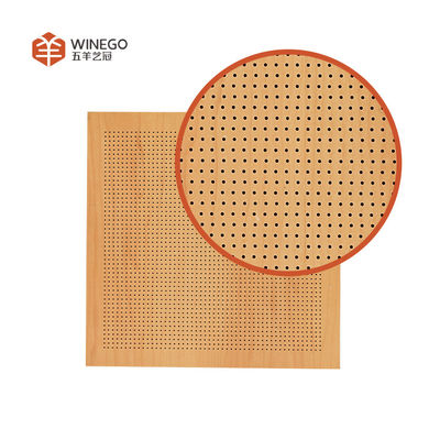 0.7 NRC Micro-geperforeerde akoestische houten wandpanelen geluidsabsorptie en decoratie