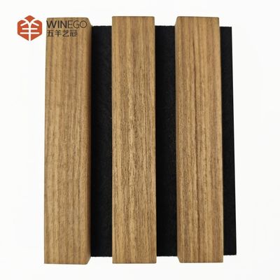 Luxe houten akustisch paneel Elegante en efficiënte geluidsoplossing
