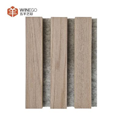 Elegant houten laan akoestisch paneel Functioneel en artistiek geluidsopname